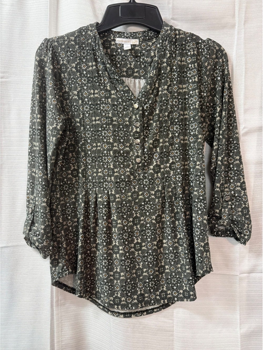 Westport 1962 Women's Small Green Floral Button-Up Blouse with 3/4 Sleeves